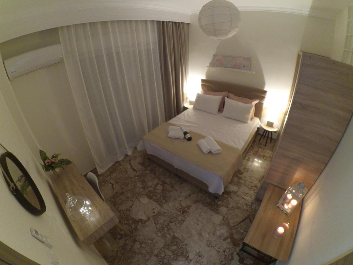 Chrysafenia & Leandros Downtown Apartment Kavála ภายนอก รูปภาพ