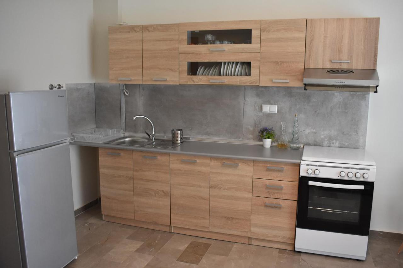 Chrysafenia & Leandros Downtown Apartment Kavála ภายนอก รูปภาพ