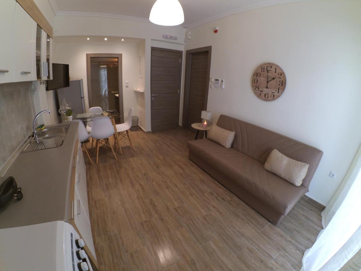 Chrysafenia & Leandros Downtown Apartment Kavála ภายนอก รูปภาพ