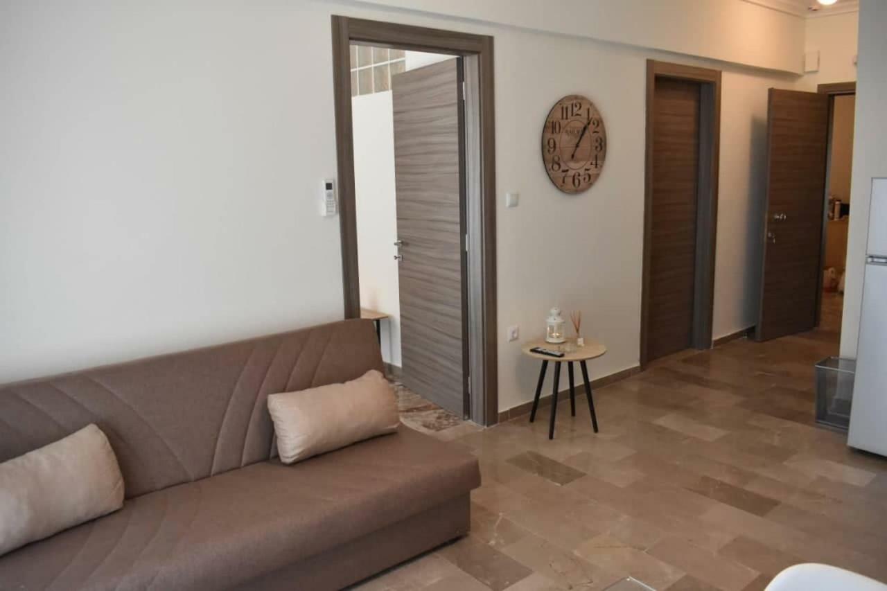 Chrysafenia & Leandros Downtown Apartment Kavála ภายนอก รูปภาพ